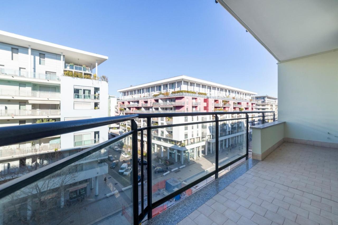 Milano Rogoredo Apartment With Garage Exterior foto